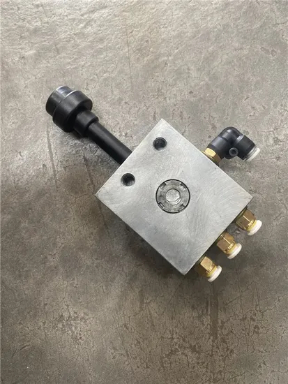 Original for Sinotruk HOWO T7h Tx Sitrak C7h Heavy Truck Spare Parts Mc11 Mc13 Engine Part Wg9925561034 Urea Pump Assembly