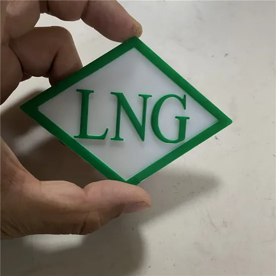 Automobile Filter New Low Price Sinotruk HOWO Truck Parts Carbon Fiber Steering Wheel LG9704470060 Metal Steering Wheel Assembly