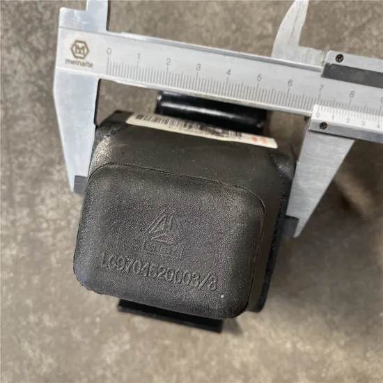 China Heavy Duty Truck Hawo Torsion Rubber Core Torsion Bar Bushing Az9725529213sinotruck Spare Parts Thrust Rod Rubber Core