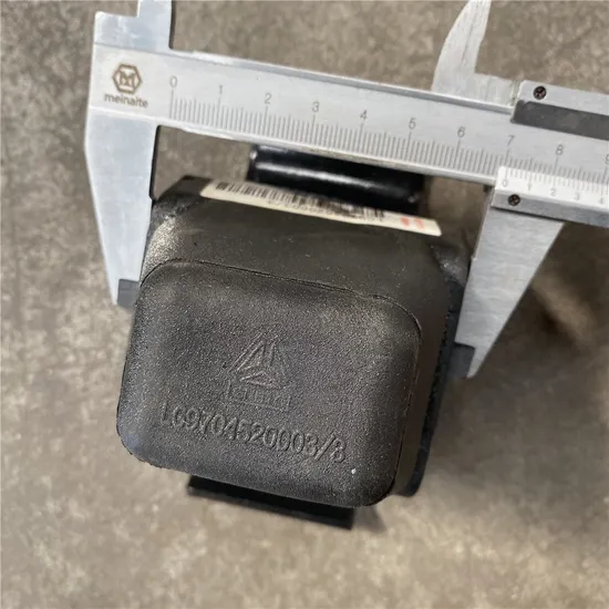 China Heavy Duty Truck Hawo Torsion Rubber Core Torsion Bar Bushing Az9725529213sinotruck Spare Parts Thrust Rod Rubber Core